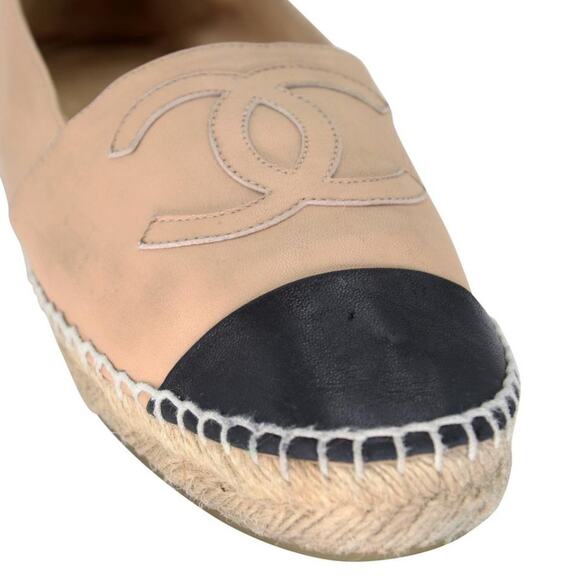 Chanel Espadrille 38 Stitch Leather Cap Toe Cc Flats CC-0402N-0095 - Picture 8 of 12